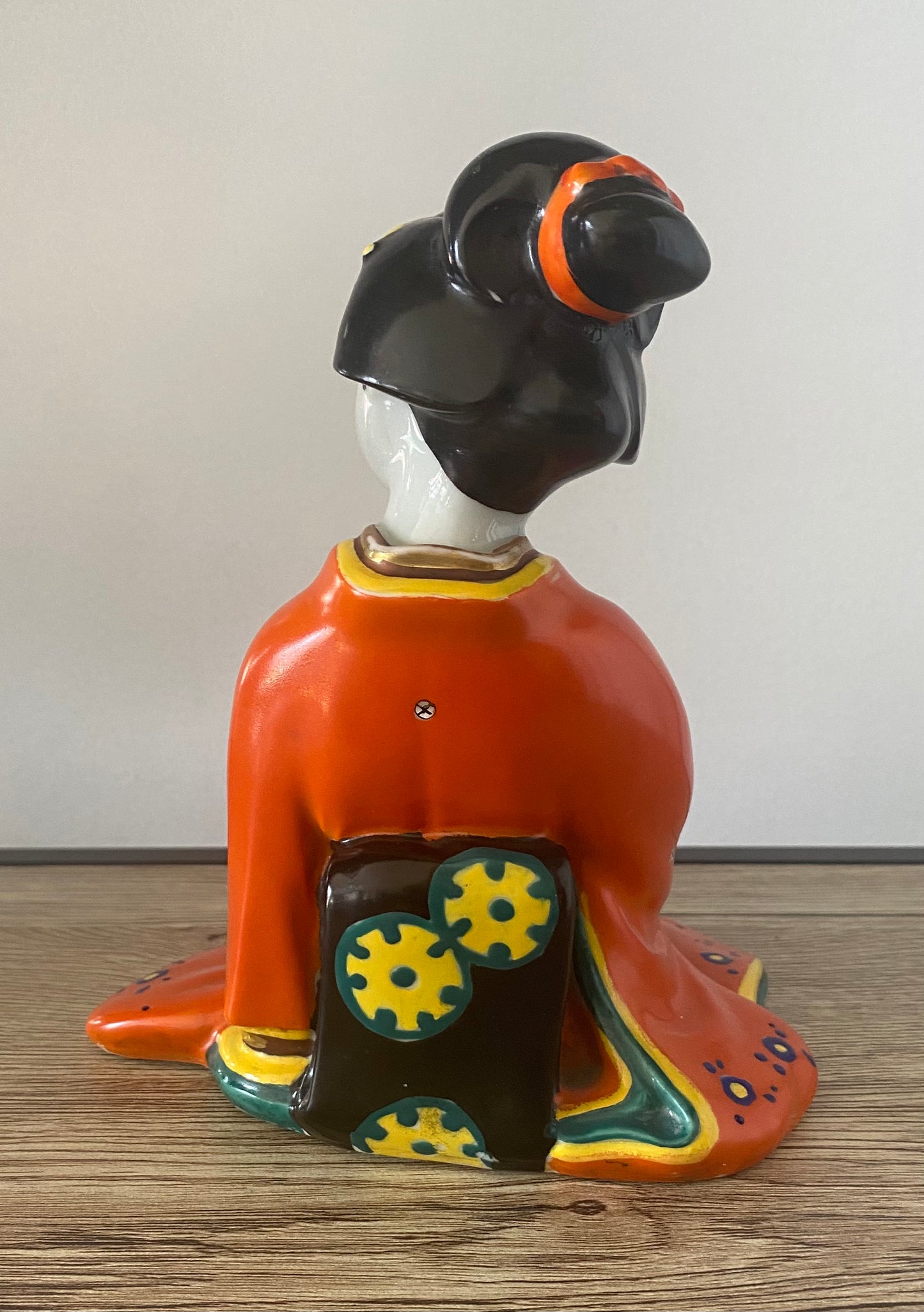 Japanese Kutani Okimono