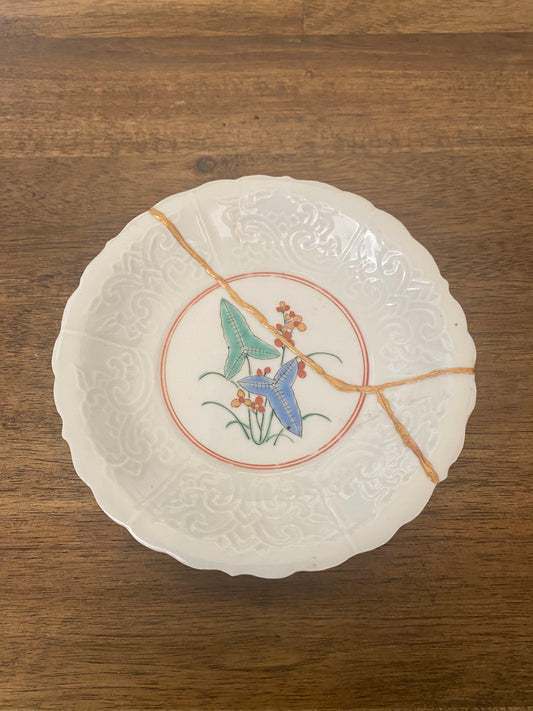 Japanese Kakiemon Dish