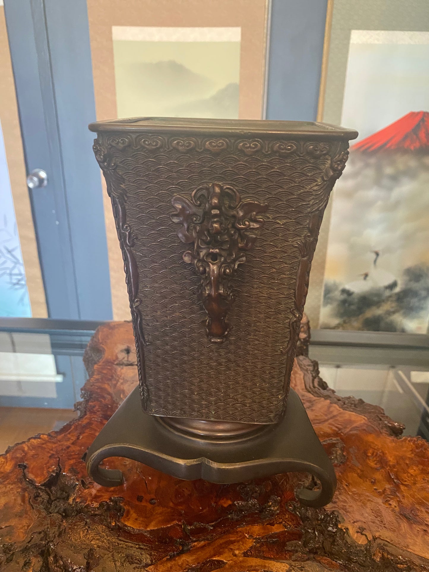 Outstanding Japanese Bronze Vase