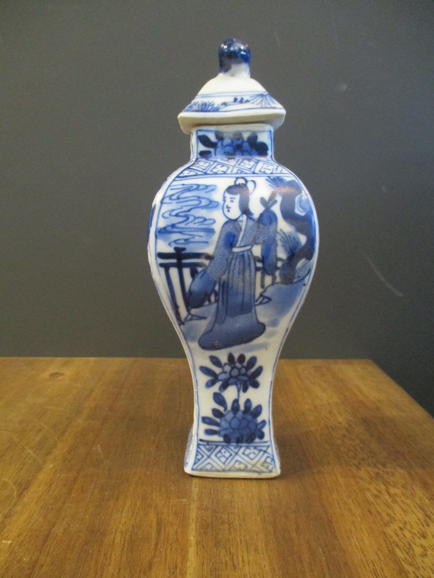 Chinese Shipwreck Porcelain Lidded Vase