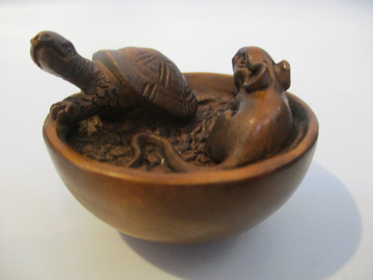 Boxwood Netsuke - Turtle and Mouse