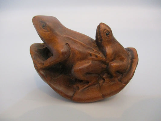 Boxwood Netsuke - Frog